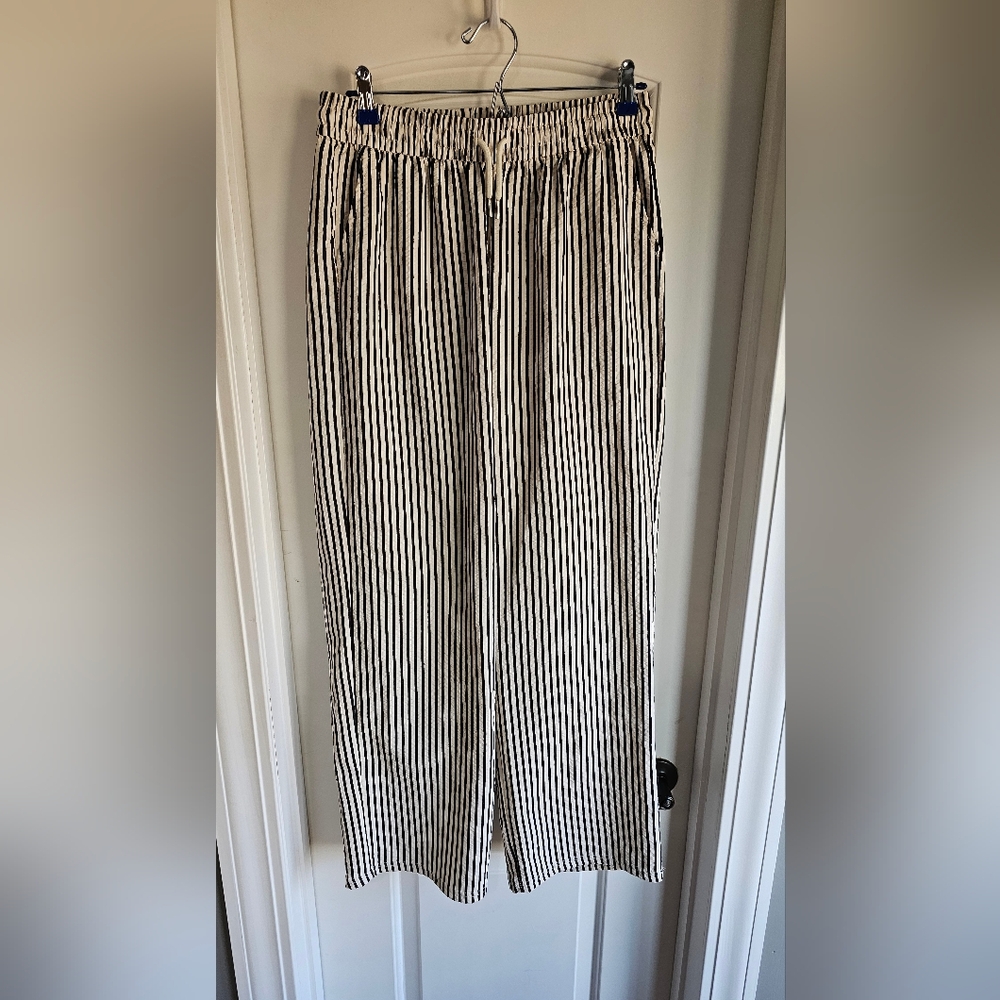 New Mix Monochrome Striped Apparel